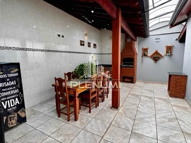 Casa com 204m² 3 quartos e 4 banheiros, à venda, no bairro Jardim Cidade Azul em Rio Claro