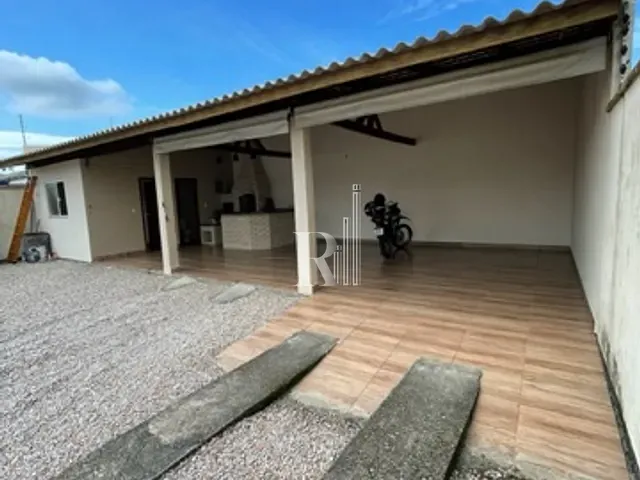 Casa 2 quartos e 2 banheiros, à venda, no bairro Areias em Tijucas