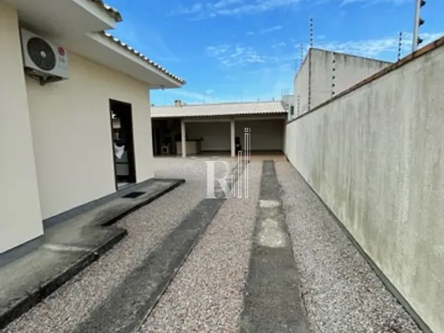 Casa 2 quartos e 2 banheiros, à venda, no bairro Areias em Tijucas