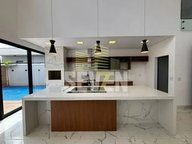 Casa com 420m² 4 quartos e 2 banheiros, à venda ou para alugar, no bairro Vila Aviaçao em Bauru
