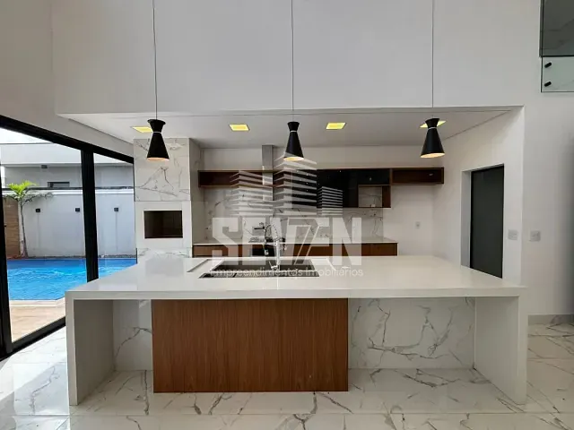 Casa com 420m² 4 quartos e 2 banheiros, à venda ou para alugar, no bairro Vila Aviaçao em Bauru