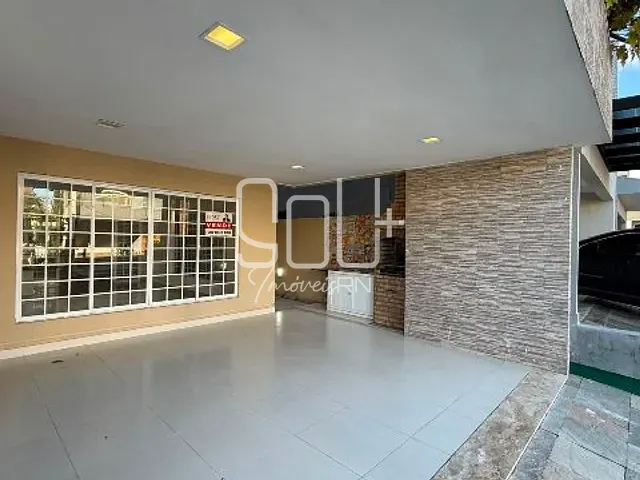 Casa com 200m² 3 quartos e 5 banheiros, à venda, no bairro Pitimbu em Natal