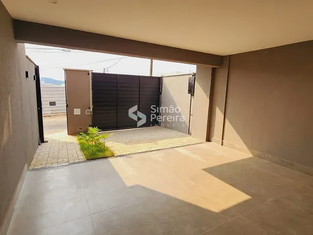 Casa 3 quartos e 3 banheiros, à venda, no bairro Santa Catarina em Juiz de Fora
