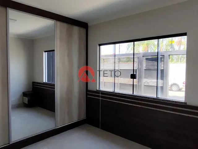 Casa 3 quartos e 2 banheiros, à venda, no bairro Jardim Pinheiros II em Maringá