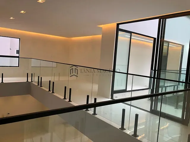 Casa com 528m² 5 quartos e 5 banheiros, à venda, no bairro Várzea em Recife