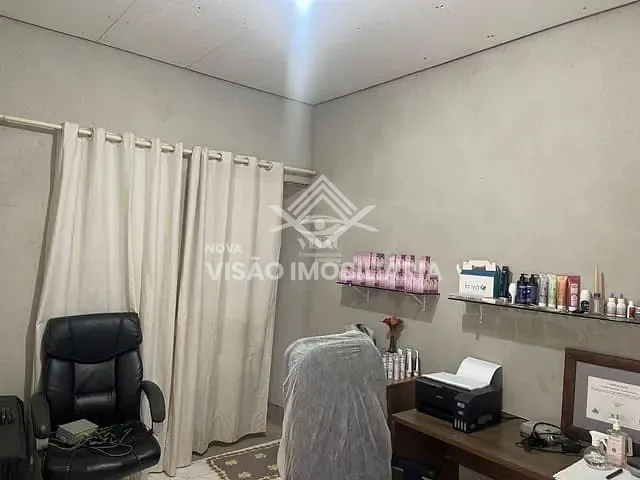 Casa com 300m² 1 quarto e 1 banheiro, à venda, no bairro Jardim Gramado em Sinop