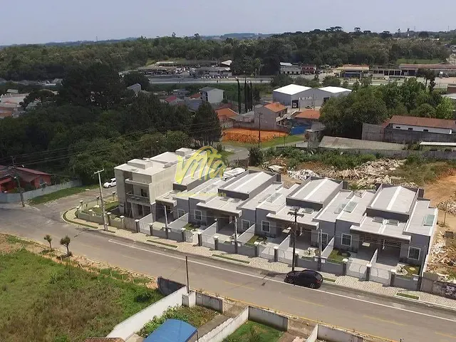 Casa 3 quartos e 2 banheiros, à venda, no bairro Centro em Araucária