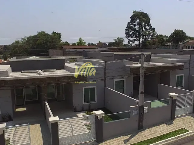 Casa 3 quartos e 2 banheiros, à venda, no bairro Centro em Araucária