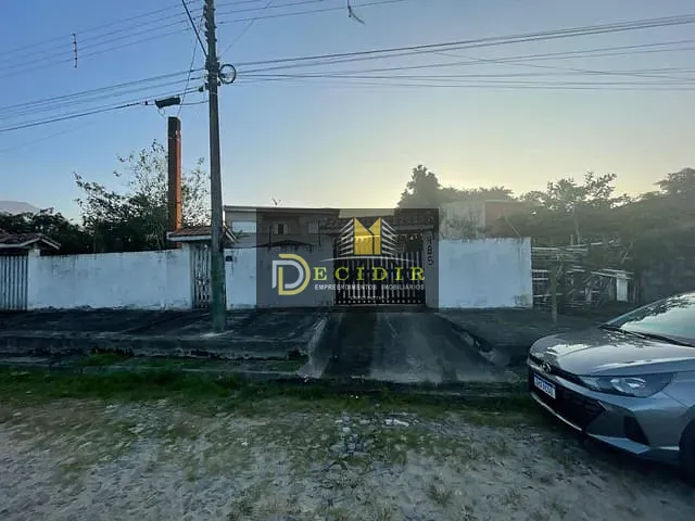 Casa com 500m² 4 quartos e 3 banheiros, à venda, no bairro Est dos Eucaliptos em Peruíbe