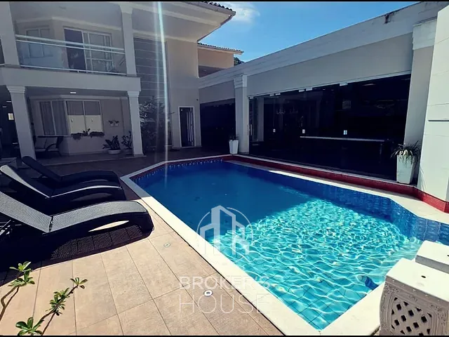 Casa 4 quartos e 7 banheiros, à venda, no bairro Fradinhos em Vitória