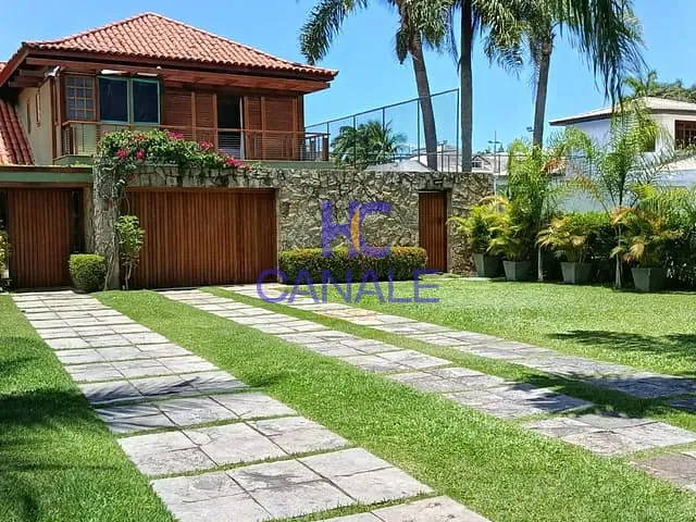 Casa com 598m² 5 quartos e 4 banheiros, para alugar, no bairro Barra da Tijuca em Rio de Janeiro