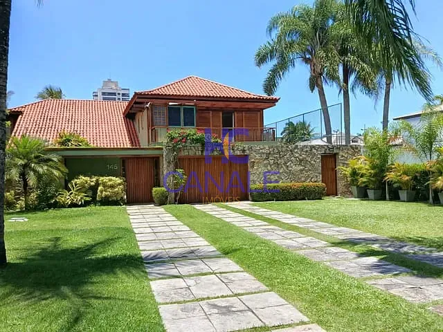 Casa com 598m² 5 quartos e 4 banheiros, para alugar, no bairro Barra da Tijuca em Rio de Janeiro