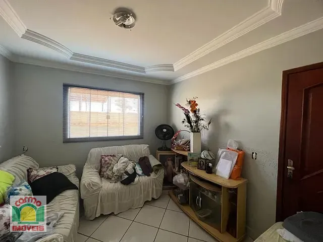 Casa com 375m² 4 quartos e 5 banheiros, à venda, no bairro Parque das Nações em Anápolis