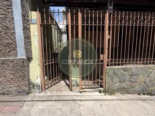Casa 3 quartos e 1 banheiro, para alugar, no bairro Nova Vista em Belo Horizonte