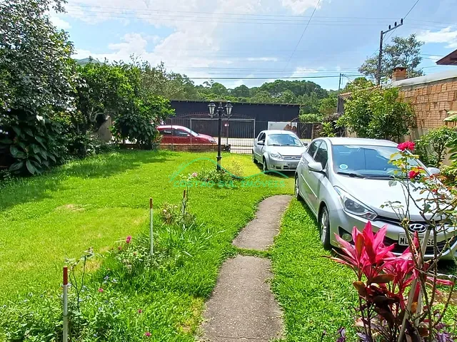 Casa com 396m² 2 quartos e 2 banheiros, à venda, no bairro Morro das Pedras em Florianópolis