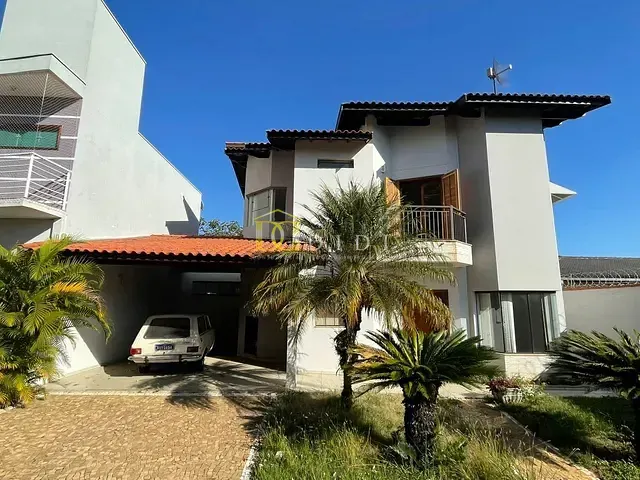 Casa 4 quartos e 3 banheiros, à venda ou para alugar, no bairro Rafael Alcalá em Porto Feliz