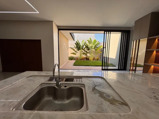 Casa com 256m² 3 quartos e 4 banheiros, à venda, no bairro Porto Unique em Dourados