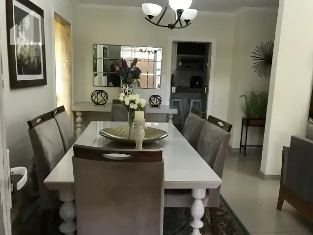 Casa com 150m² 2 quartos e 3 banheiros, à venda, no bairro Heliópolis em Belford Roxo