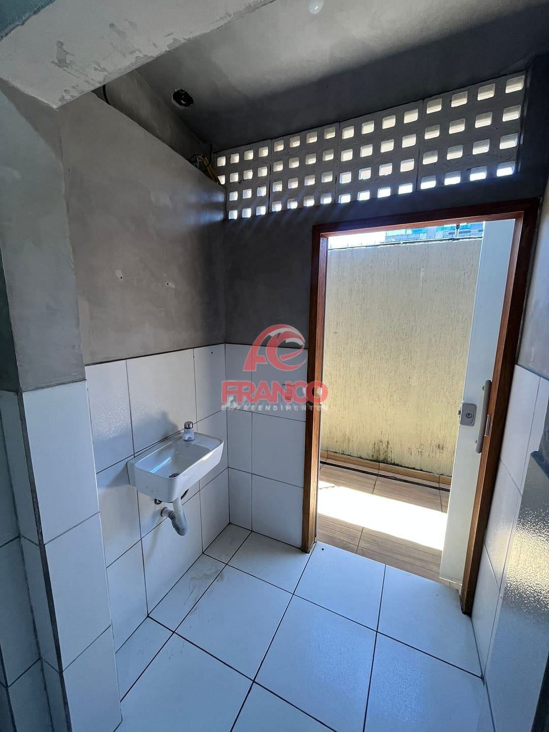 Casa, 1 quarto, 70 m² - Foto 24