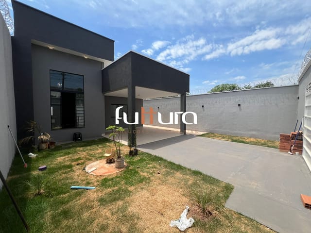 Casa com 300m² 3 quartos e 2 banheiros, à venda, no bairro Jardim Buriti Sereno em Aparecida de Goiânia