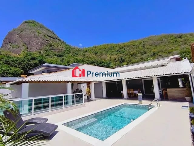 Casa 5 quartos e 7 banheiros, à venda, no bairro Jacarepaguá em Rio de Janeiro