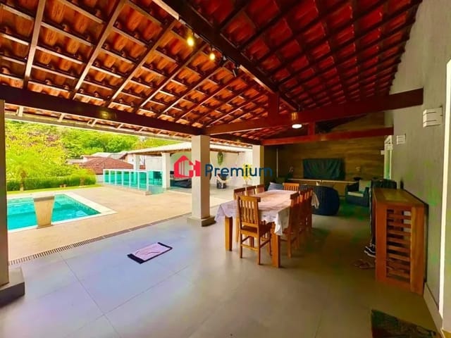 Casa 5 quartos e 7 banheiros, à venda, no bairro Jacarepaguá em Rio de Janeiro