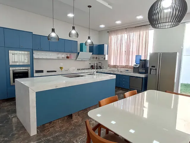 Casa com 374m² 3 quartos e 6 banheiros, à venda, no bairro Condomínio Flor D'Aldeia em Holambra