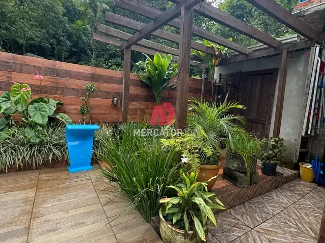 Casa 3 quartos e 4 banheiros, à venda, no bairro Testo Salto em Blumenau