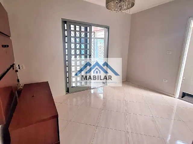 Casa com 120m² 3 quartos e 2 banheiros, para alugar, no bairro Parque São Domingos em São Paulo