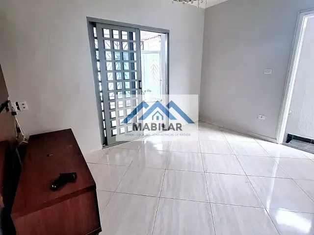 Casa com 120m² 3 quartos e 2 banheiros, para alugar, no bairro Parque São Domingos em São Paulo