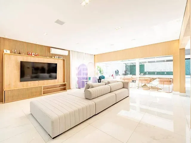 Casa 4 quartos e 6 banheiros, à venda, no bairro Alphaville em Santana de Parnaíba