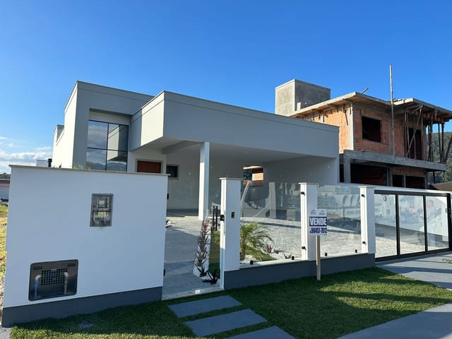 Casa com 360m² 3 quartos e 3 banheiros, à venda, no bairro Sul do Rio em Santo Amaro da Imperatriz