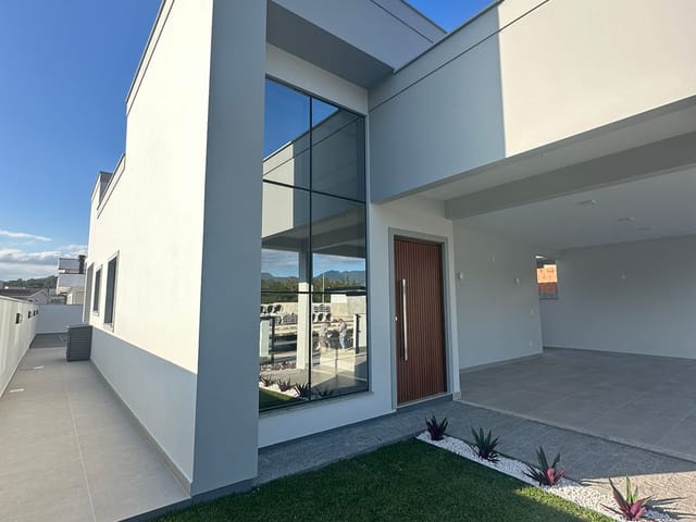 Casa com 360m² 3 quartos e 3 banheiros, à venda, no bairro Sul do Rio em Santo Amaro da Imperatriz
