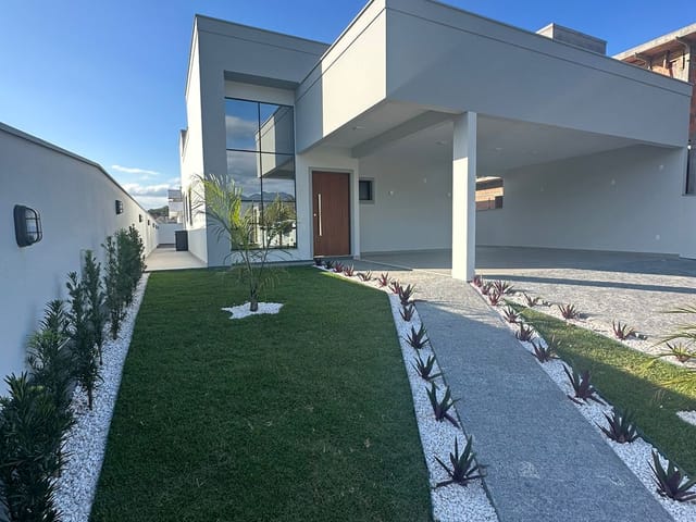 Casa com 360m² 3 quartos e 3 banheiros, à venda, no bairro Sul do Rio em Santo Amaro da Imperatriz