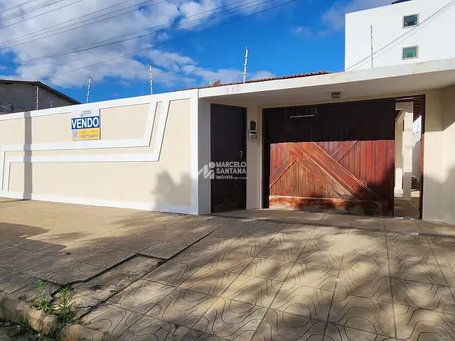 Casa 3 quartos e 1 banheiro, à venda, no bairro Felícia em Vitória da Conquista