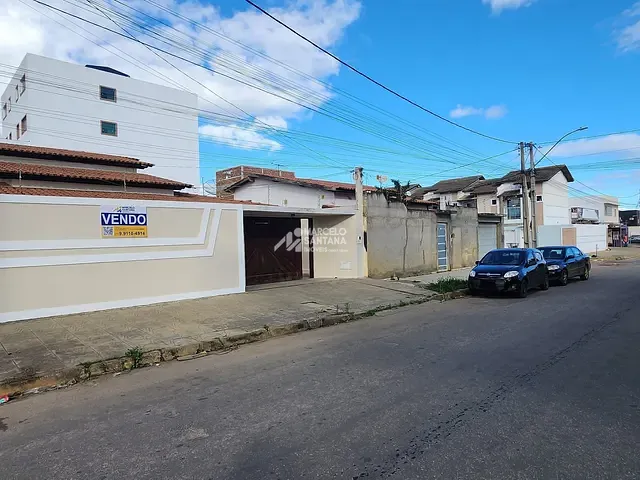 Casa 3 quartos e 1 banheiro, à venda, no bairro Felícia em Vitória da Conquista
