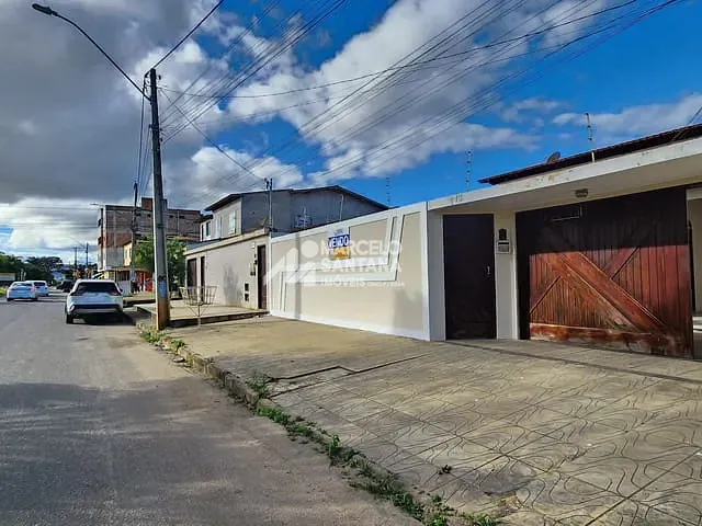 Casa 3 quartos e 1 banheiro, à venda, no bairro Felícia em Vitória da Conquista
