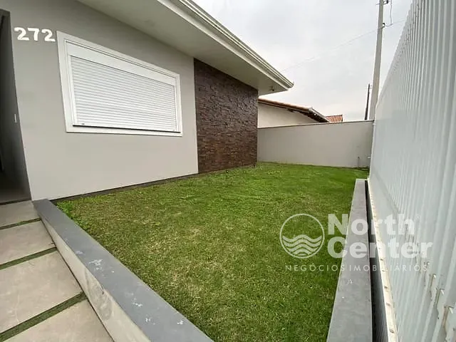 Casa com 243m² 3 quartos e 4 banheiros, à venda, no bairro Centro em Balneário Barra do Sul