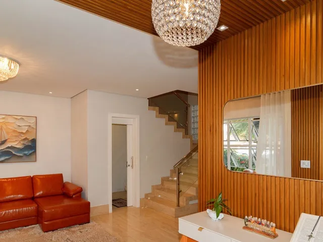 Casa com 396m² 4 quartos e 4 banheiros, à venda, no bairro Terras de Santana em Londrina