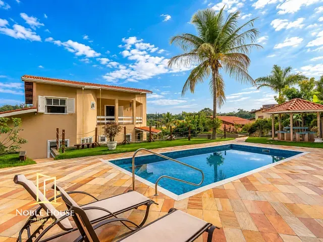 Casa 4 quartos e 4 banheiros, à venda, no bairro Marambaia em Vinhedo