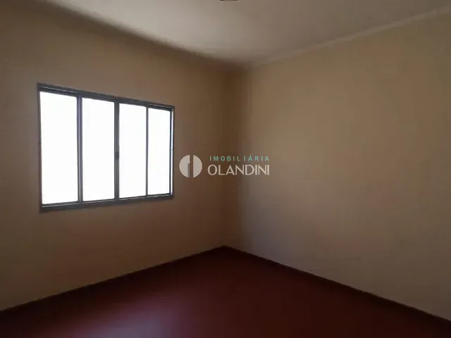 Casa com 335m² 3 quartos e 1 banheiro, para alugar, no bairro Jardim Arrivabene em Artur Nogueira