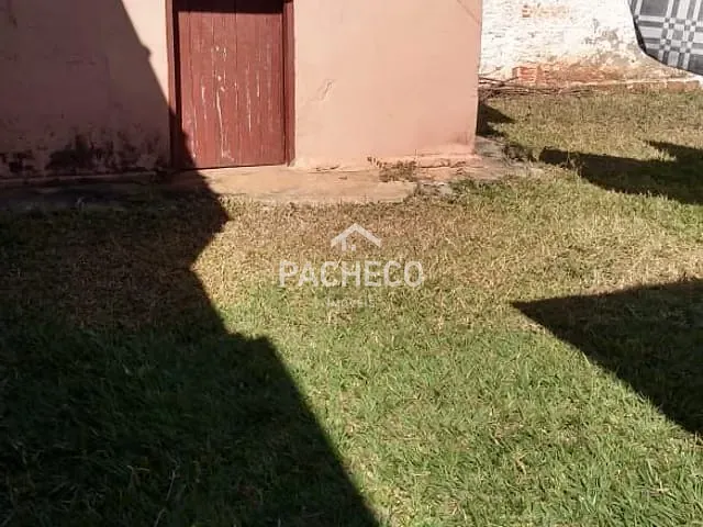 Casa com 300m² 3 quartos e 1 banheiro, à venda, no bairro Jardim Esmeralda em Santa Bárbara d'Oeste