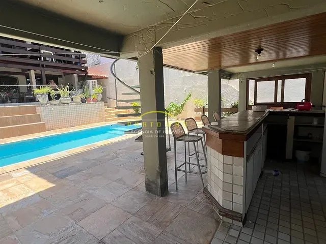 Casa com 513m² 5 quartos e 6 banheiros, à venda, no bairro Itaigara em Salvador