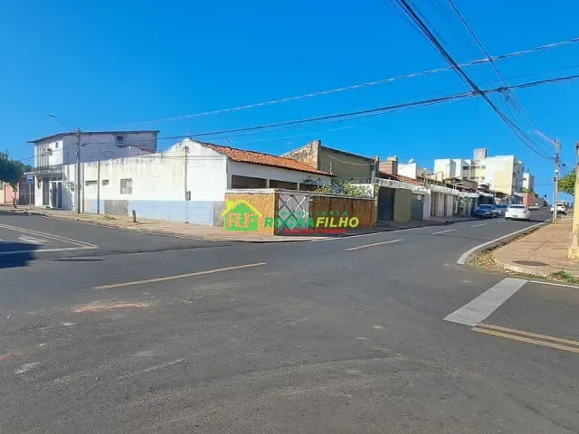 Casa com 398m² 6 quartos e 3 banheiros, à venda, no bairro Ilhotas em Teresina