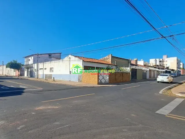 Casa com 398m² 6 quartos e 3 banheiros, à venda, no bairro Ilhotas em Teresina