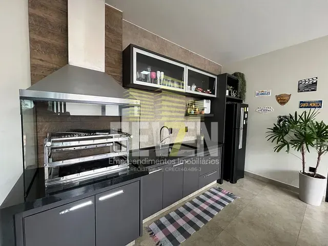 Casa com 360m² 3 quartos e 2 banheiros, à venda, no bairro Jardim Vitória em Bauru