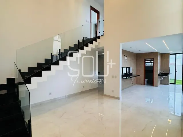Casa com 240m² 3 quartos e 4 banheiros, à venda, no bairro Cajupiranga em Parnamirim