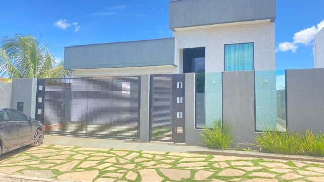 Casa com 400m² 3 quartos e 3 banheiros, à venda ou para alugar, no bairro Ponte Alta Norte (Gama) em Brasília