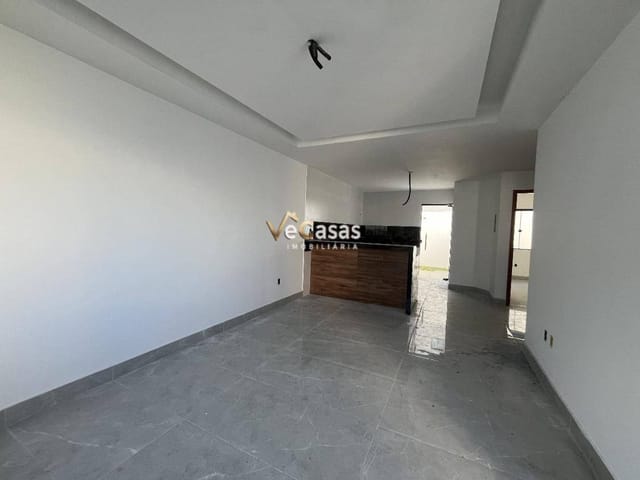 Casa com 150m² 4 quartos e 2 banheiros, à venda, no bairro Extensão do Bosque em Rio das Ostras