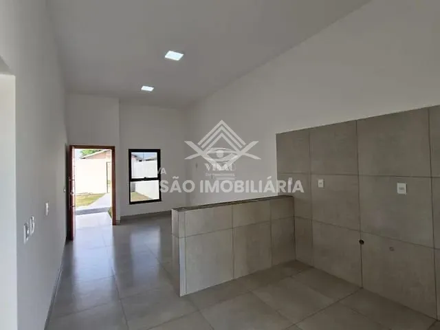 Casa com 300m² 2 quartos e 1 banheiro, à venda, no bairro Residencial Santa Catarina em Sinop
